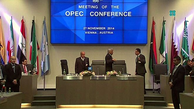 OPEC HỌP GIỮA LÚC GIÁ DẦU GIẢM MẠNH