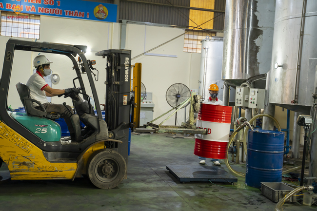 1 phuy dầu thủy lực có bao nhiêu lít